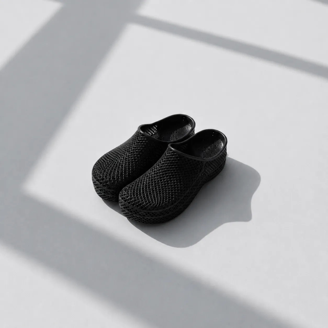TRANSIT 01 3D printed mule — open lattice upper and platform sole