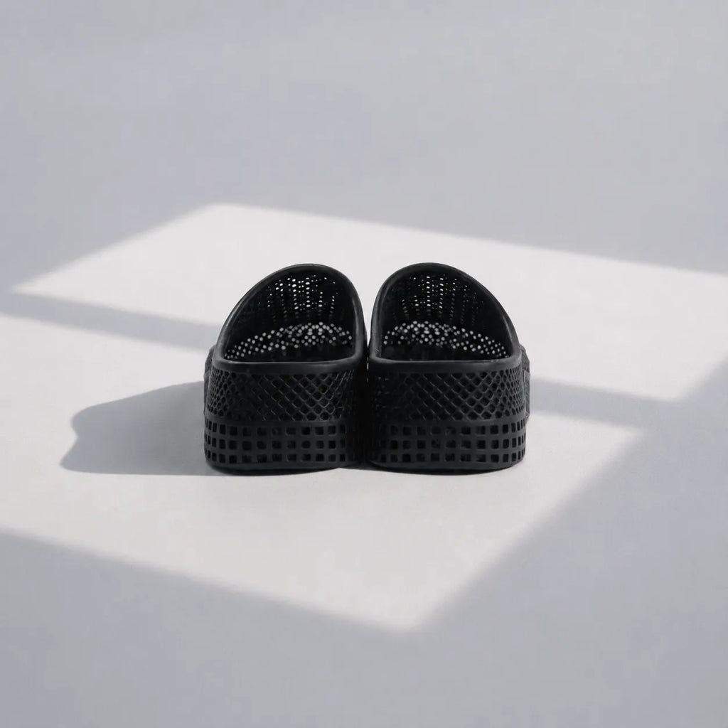 TRANSIT 01 3D printed mule — open lattice upper and platform sole